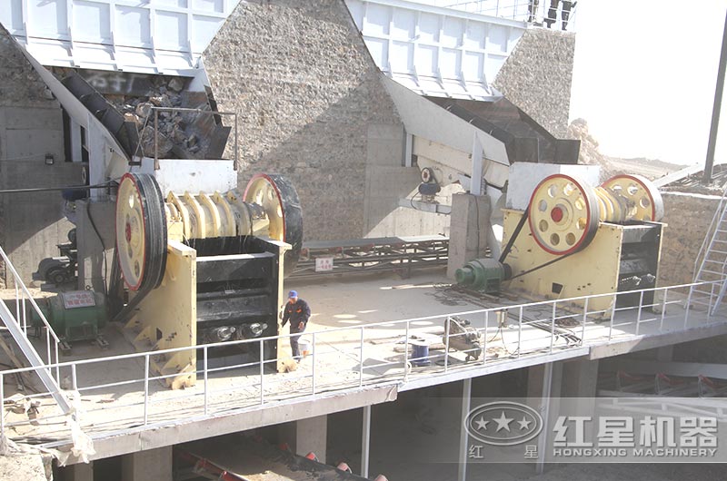 912顎式破石機(jī)產(chǎn)量是多少？一臺價格多少錢？
